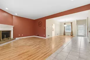 202 Boxwood Ct, Peters Township, PA 15317 - Photo 6