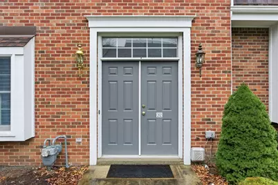 202 Boxwood Ct, Peters Township, PA 15317 - Photo 4