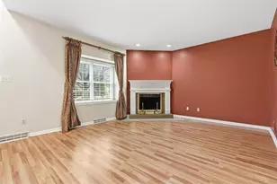 202 Boxwood Ct, Peters Township, PA 15317 - Photo 8