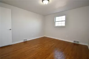 217 Oaklyn Rd, Bethel Park, PA 15102 - Photo 14