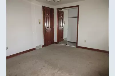 2202 The Cir, Canton Township, PA 15301 - Photo 8