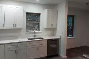 5456 Columbo St, Pittsburgh, PA 15206 - Photo 4