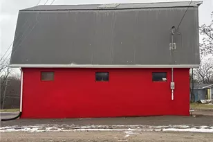 11 Clyde St, Wayne Township, PA 16117 - Photo 14