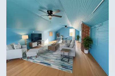 201 Fairway Ln, Penn Township, PA 16002 - Photo 8