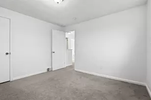 5843 Wilson Dr, Bethel Park, PA 15102 - Photo 20