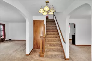 114 S 8th St, Youngwood, PA 15697 - Photo 4