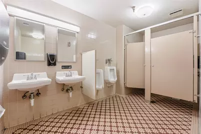 2305 Wilmington Rd, Neshannock Township, PA 16105 - Photo 32