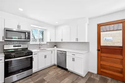 138 Peters Dr, Pittsburgh, PA 15116 - Photo 8