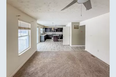 1021 Livorno Dr, Collier Township, PA 15071 - Photo 6