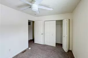 1021 Livorno Dr, Collier Township, PA 15071 - Photo 22