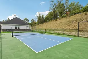 695 Olivia St, Collier Township, PA 15205 - Photo 24