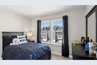 695 Olivia St, Collier Township, PA 15205 - Photo 6