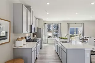 695 Olivia St, Collier Township, PA 15205 - Photo 14