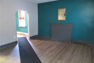 277 Glenwood Dr, Ambridge, PA 15003 - Photo 2