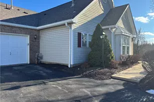 2408 Greystone Dr, Moon/Crescent Twp, PA 15108 - Photo 2