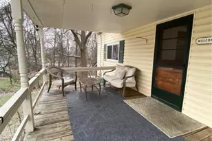 687 Wood St, Springdale Township, PA 15144 - Photo 2