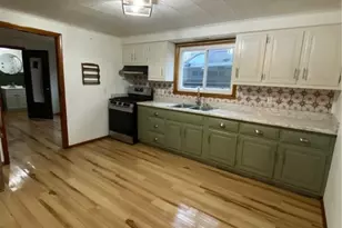 687 Wood St, Springdale Township, PA 15144 - Photo 8