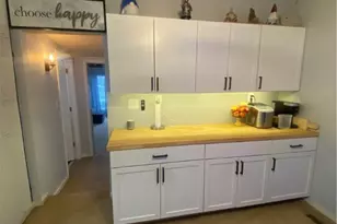 322 N Washington St, Evans City, PA 16033 - Photo 4