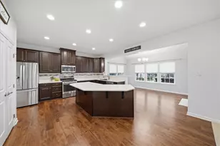 286 Buckingham Dr, Ohio Township, PA 15237 - Photo 10