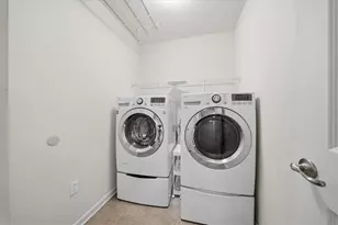 286 Buckingham Dr, Ohio Township, PA 15237 - Photo 18