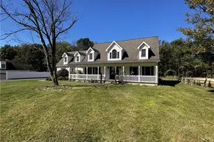 14 Sassafras Ln, Unity Township, PA 15601 - Photo 2