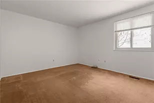 8470 Coventry Dr, Pittsburgh, PA 15101 - Photo 22