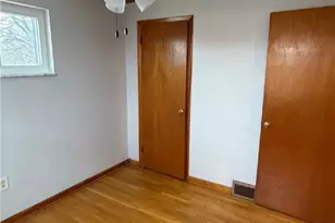 22 Adrian Ave, Pittsburgh, PA 15229 - Photo 12