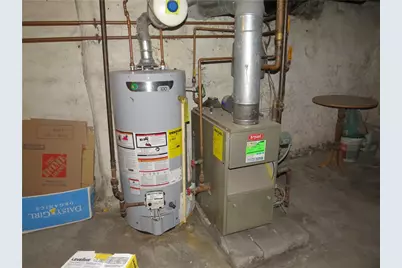 1216 Amanda St, Pittsburgh, PA 15210 - Photo 16