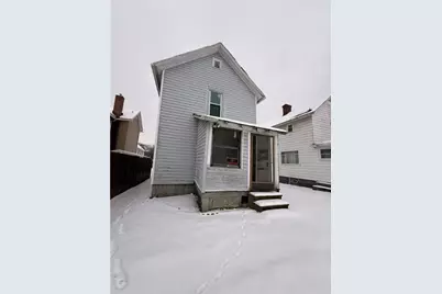 626 Todd Ave, Ellwood City, PA 16117 - Photo 2