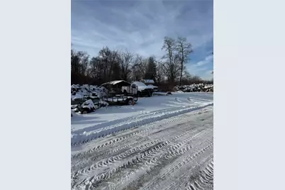 113 Mercury Dr, Moon/Crescent Twp, PA 15108 - Photo 2