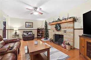 132 Skyview Dr, Penn Twp, PA 15644 - Photo 16