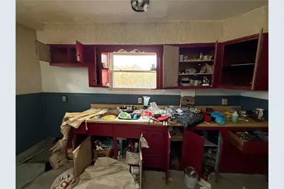 211 Division St, Braddock, PA 15104 - Photo 6