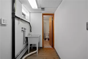 126 Woodhall Dr, Pittsburgh, PA 15236 - Photo 16