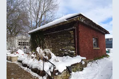 301 S Center Avenue, New Stanton, PA 15672 - Photo 8