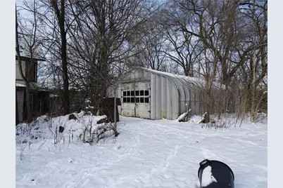 301 S Center Avenue, New Stanton, PA 15672 - Photo 8