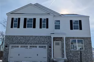 106 Victoria Dr, Findlay Township, PA 15108 - Photo 1