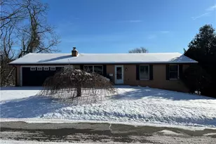 1014 Jefferson Ave, Jeannette, PA 15644 - Photo 1