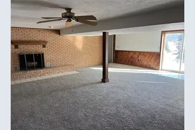 1014 Jefferson Ave, Jeannette, PA 15644 - Photo 16