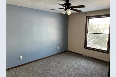 1014 Jefferson Ave, Jeannette, PA 15644 - Photo 12