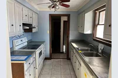 1014 Jefferson Ave, Jeannette, PA 15644 - Photo 4