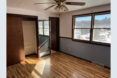 1014 Jefferson Ave, Jeannette, PA 15644 - Photo 8