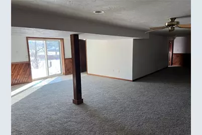 1014 Jefferson Ave, Jeannette, PA 15644 - Photo 16