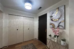 7539 Penn Bridge Ct, Pittsburgh, PA 15221 - Photo 2