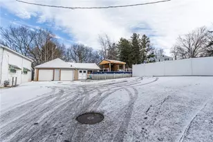 1001 Springfield Pike, Connellsville, PA 15425 - Photo 6