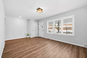 76 Valleyview Dr, Economy, PA 15003 - Photo 6