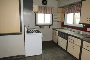 206 Lookout Ave, Charleroi Boro, PA 15022 - Photo 8