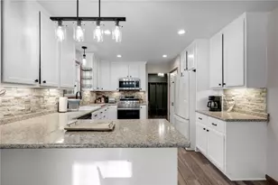 642 Portersville Rd, Perry Township, PA 16117 - Photo 12