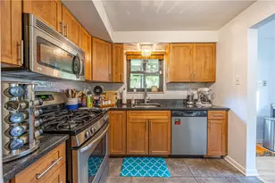 624 Fort Couch Rd, Pittsburgh, PA 15241 - Photo 12