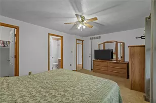 38 Roxbury Rd, Pittsburgh, PA 15221 - Photo 8