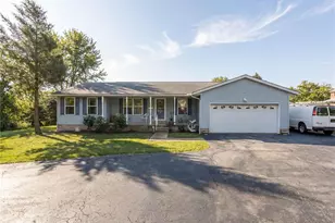 38 Roxbury Rd, Pittsburgh, PA 15221 - Photo 1